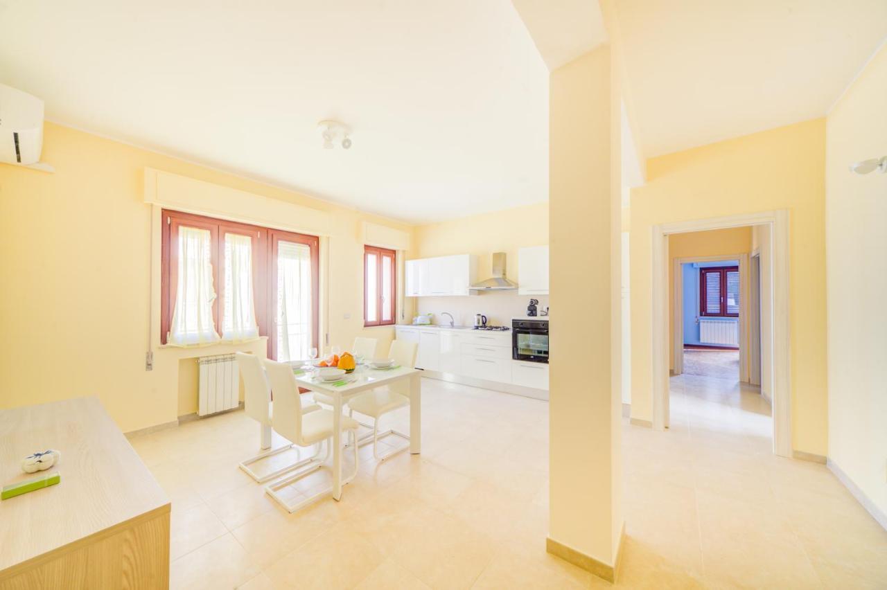 Domus Iose Seaview Apartment Syracuse Exterior photo
